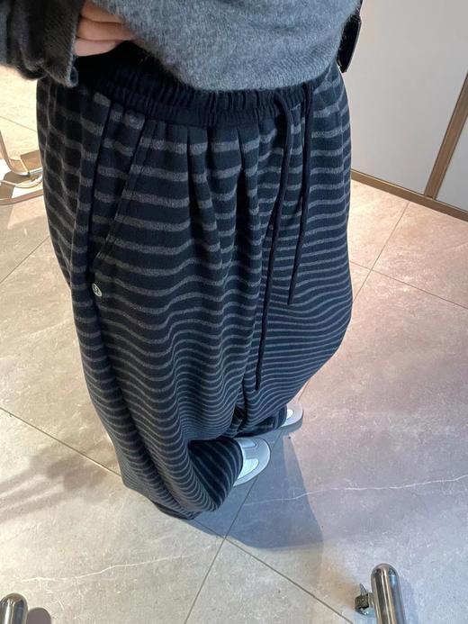 D120832休闲舒适风格高腰抽绳设计竖条纹的宽松阔腿裤 商品图9
