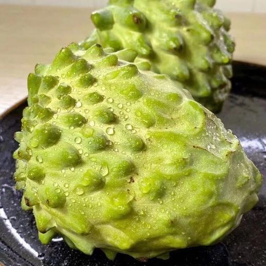 凤梨释迦果 ， 水果届的甜蜜代表，一口便能俘获你的味蕾，伴着热带的风情！ 商品图2