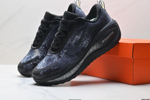 耐克NIKE VOMERO PLUS减震防滑低帮跑步鞋IM6776-060男鞋 商品图7