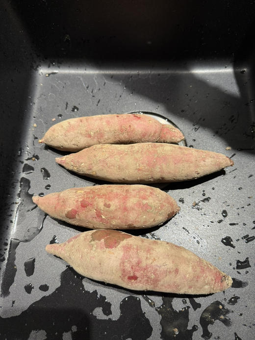 来自太行山的番薯，特有的地理环境和气候造就了独特的好滋味。绵密，甜糯而不水泽泽，无筋不塞牙！ 商品图1