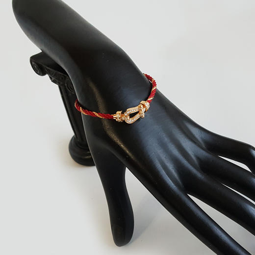 【95新FRED斐登Force 10系列中号玫瑰金满钻force 10马蹄扣手链链扣尺寸约20*10mm。玫瑰金链绳16号中性款 031125TJ22 商品图6