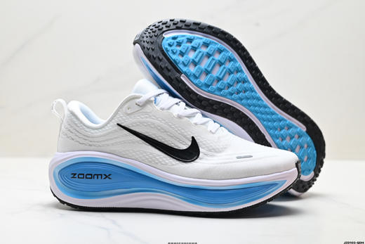 耐克NIKE VOMERO PLUS减震防滑低帮跑步鞋IM6776-060男鞋 商品图4