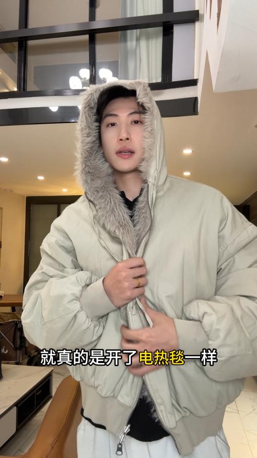 FC0034SDSA男士秋冬新款痞帅男装美式复古简约毛毛双面可穿连帽卫衣外套 商品图0