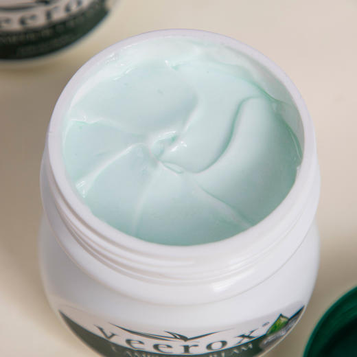 Veerox韦林适 香樟护肤霜 南非原装进口 滋润保湿 嫩滑肌肤 脚后跟防干裂 一瓶多效 全家可用 225ml/瓶 商品图7