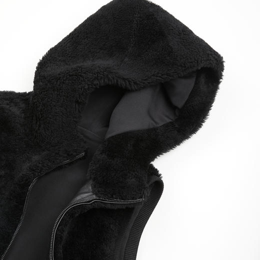 ROMI STUDIO“南非黑珍珠”进口羊毛皮无袖连帽皮草马甲 RWCAWT5964 商品图3