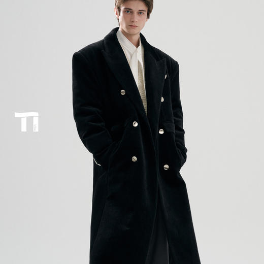 【私人定制-联系小启/小录】启世录TIWILLTANG“绒域玥铄”理性温存廓形微光暖雾棱角凛绒大衣 商品图4