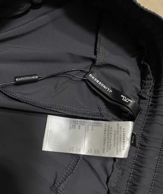 原单正品 J.LINDEBERG金林德伯格深灰色商务休闲长裤。换季断码特价,
只有2XL 3XL 码
全新带吊牌，特价出，无质量问题不退不换，介意勿拍 商品图4