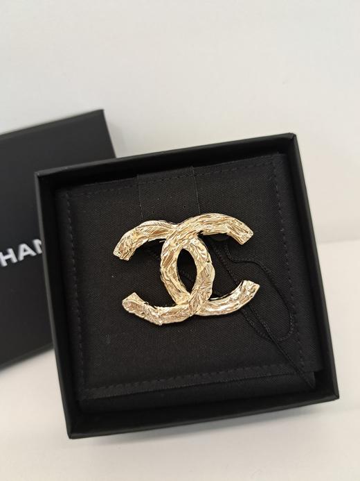 中性款雙C胸針JI025 商品图1