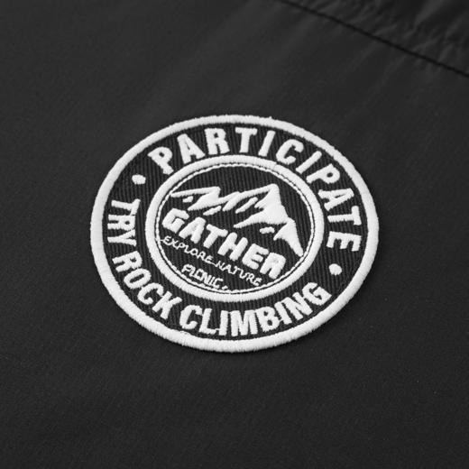 gxg.jeans男装  黑色户外工装宽松连帽羽绒服外套厚款 25冬热卖 商品图3