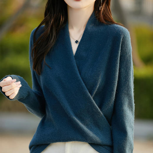 丁摩 秋冬100%羊毛衫女交叉领毛衣打底衫Y2442080 商品图2