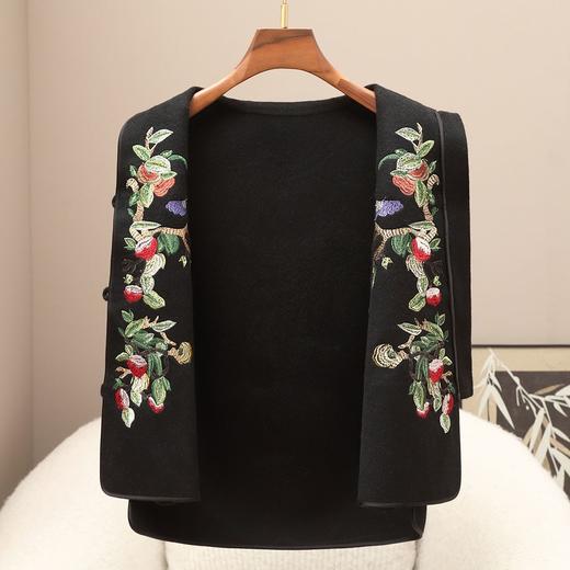 断码清仓价HH 25111306羊毛休闲毛呢马甲新中式国风刺绣外套 商品图3