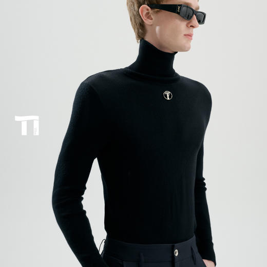 启世录TIWILLTANG“黯曜铉屿”高领主义体贴领间柔光肌理静界打底 商品图1