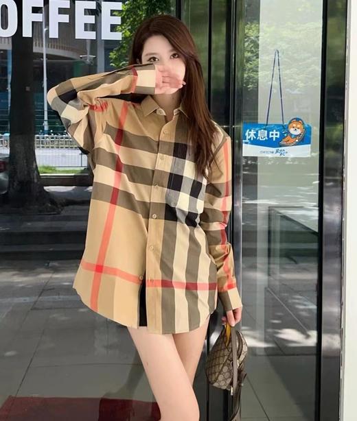 D120863休闲百搭定位裁剪深色大格子长袖衬衫 商品图2