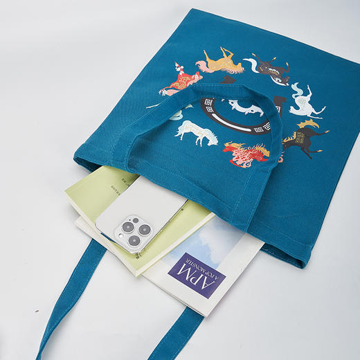 大英博物馆 新年系列 骏马奔腾 帆布包单肩包 商品图3