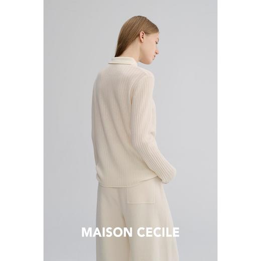 MAISON CECILE 奶白羊毛软糯坑条纹肌理优雅polo领牛角扣针织上衣 商品图3