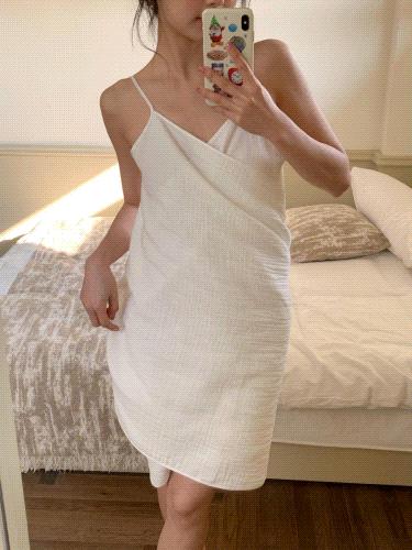 【Aroma Haven韩风吊带露背式浴裙】大露背设计，一条=浴巾+浴袍+吊带睡裙+沙滩巾+空调毯，实用中又透着小性感，真的超贴心WD 商品图4