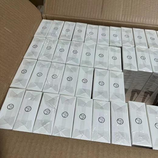 二店y 薅羊毛 出口单 BK Watermark 木质水生调男女士清雅淡香水100ml 商品图13