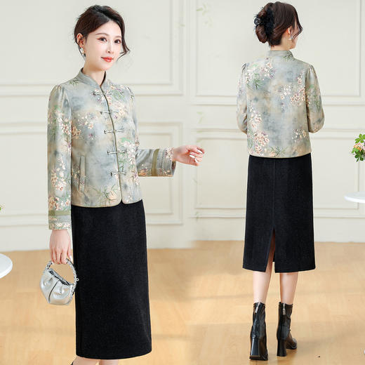 QYM 7258076新中式改良旗袍式两件套连衣裙夹棉外套打底裙套装 商品图3