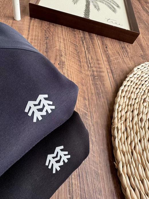 D120827冬季山系复古设计简约休闲百搭男士加绒圆领卫衣 商品图6