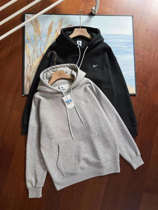 D120859加绒小logo刺绣小勾休闲潮流套头帽衫 商品图0