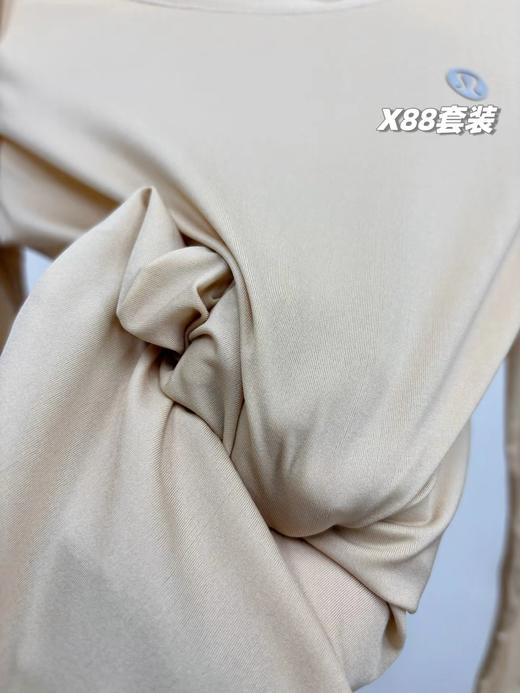 D120830新款轻便无痕蓄热玻尿酸保暖内衣套装女 商品图12