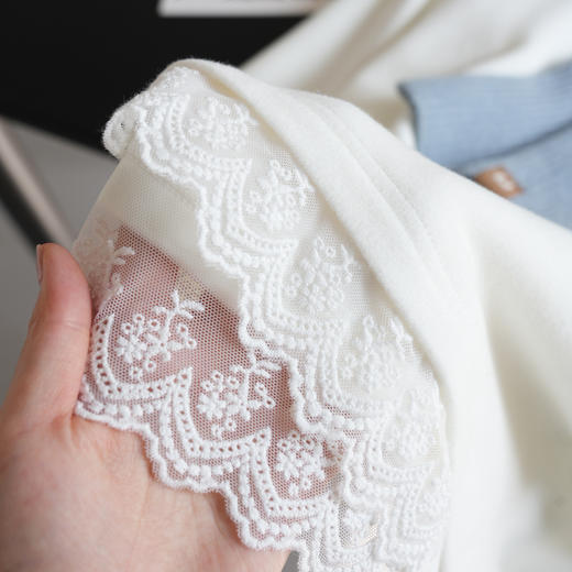 佰飞特 加厚双面蕾丝拼接打底衫 细腻保暖 叠穿百搭 商品图3