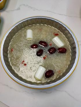 牛骨头炖清汤锅底，1份