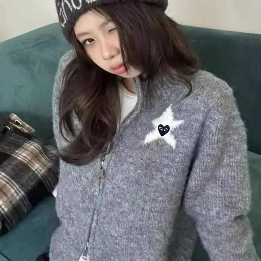 D120847韩系慵懒风立领半高领设计立体星星刺绣针织拉链开衫 商品图1