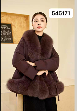 545171时尚气质款鹅绒服
