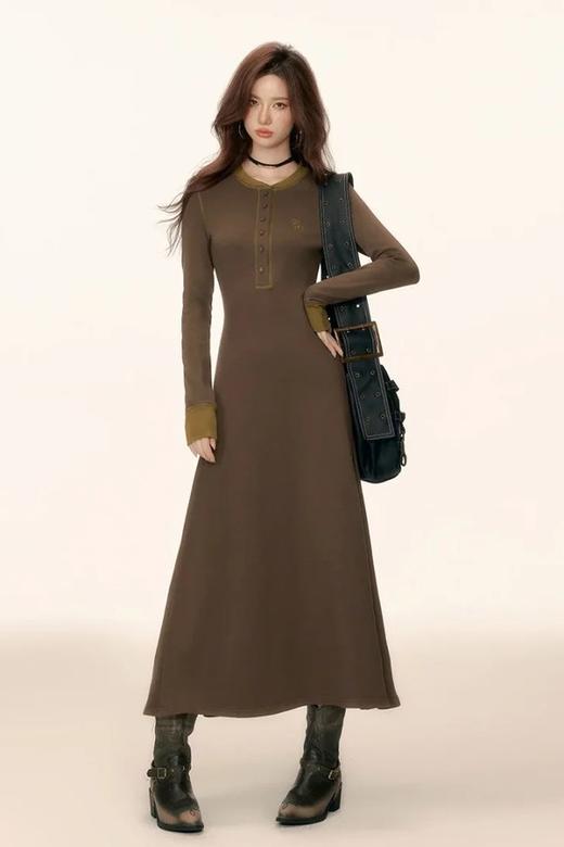 EPTISON/衣品天成 显瘦收腰针织长款连衣裙 21692 商品图0