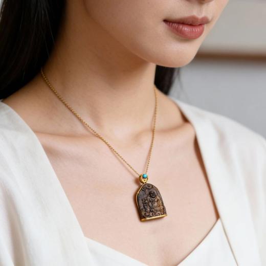 弥勒丨天然芽庄白奇楠包金吊坠 沉水级 SP11661 商品图1