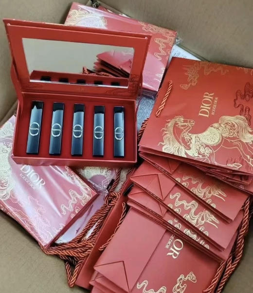 迪奥新年马年限定！惊艳细管口红五件套1.6g×5支 漆光226-120-390-168-550 礼盒礼袋 商品图10