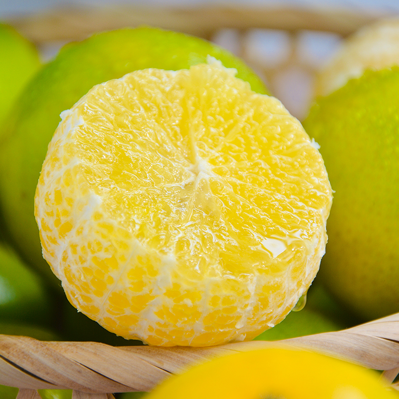 【京东包邮】广东德庆贡柑 脆嫩少渣 4.8斤中果/大果/32枚大果彩箱装