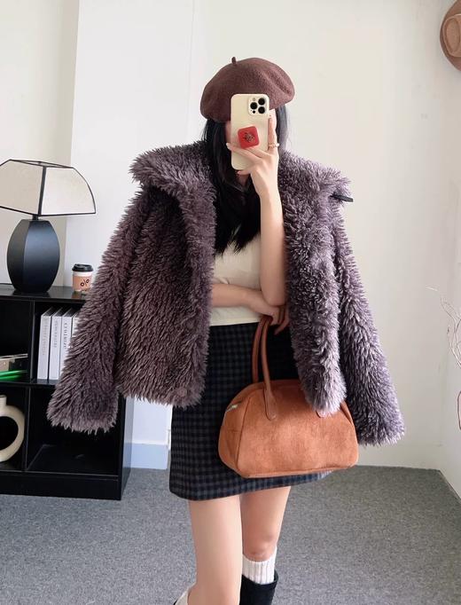 Moc*o环保皮草毛绒外套 商品图9