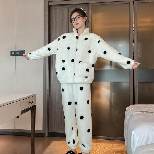 MAD NONO  暖炉抱抱绒套装 | 柔软亲肤 厚度适中又保暖 轻盈舒适 温暖整个冬季 商品图1