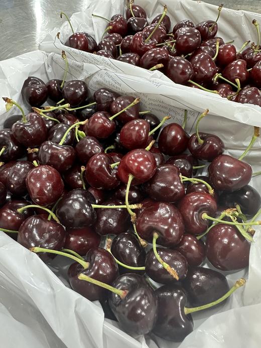 【澳洲维多利亚顶级车厘子】准备好迎接来自南半球的甜蜜惊喜了吗？红宝石般的果实，正搭乘着最快的航班，穿越云端，只为与你相遇！🛫💨1kg装澳洲车厘子 商品图3