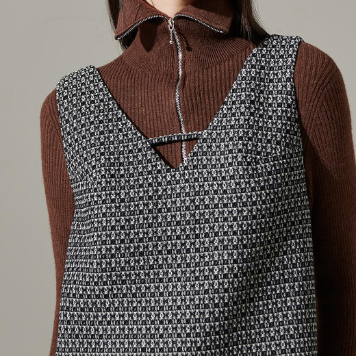 剩M/L 芳外2025时尚气质无袖连衣裙v领针织搭配宽松背心一步裙女士1515 商品图4