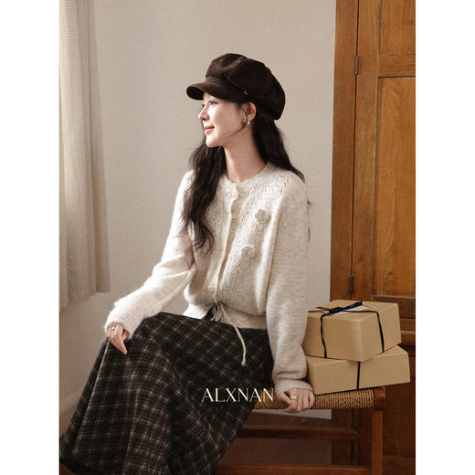 鹿向南「巴尔罗岛」咖色复古格纹a字半身裙女秋冬小个子高腰长裙 商品图3