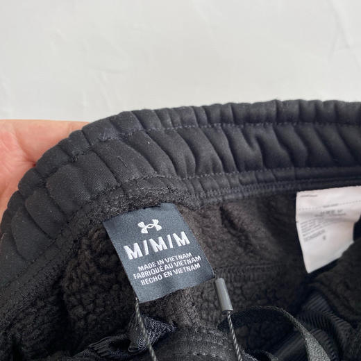 原单正品 UA安德玛冬季Bonded男士运动休闲裤，颜色：卡其色 黑色
尺码：M～XXL 商品图5