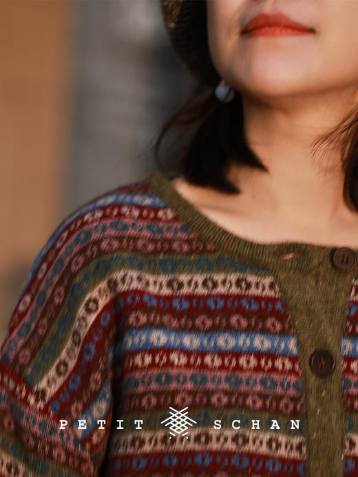 PETIT SCHAN小闪 CLO#992 Bonfire on a Snowy Night 雪夜篝火 羊毛复古提花费尔岛开衫 商品图2