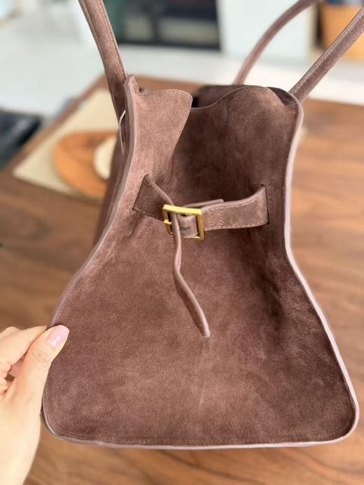 【奕虹定制，7天发货】静奢标杆RowMargau*15磨砂牛皮托特包~定制磨砂头层牛皮复刻YB柔中带韧!十年皮匠手工打磨 五金油边细节不输大千元品质!大容量又能装巨实用! 商品图13