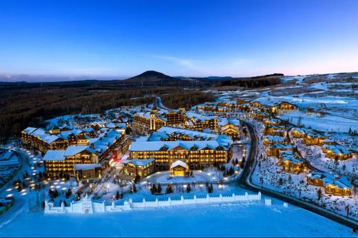 长白山瑞士酒店×两晚套餐·含冰钓+马拉爬犁体验+滑雪+地中海温泉+UTV场地+YOYO鹿苑门票 商品图1