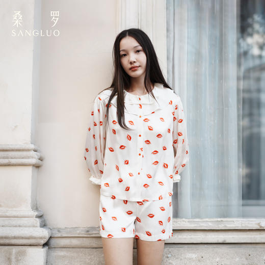 桑罗娃娃领真丝睡衣套装红唇印花100%桑蚕丝女家居服吊带裙可选 商品图1