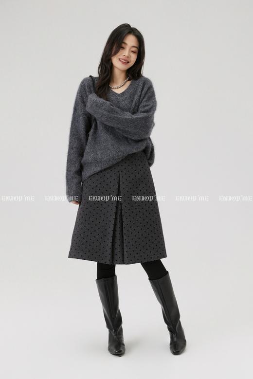 【门店同款】ENJOY冬季“暖冬知性”V领拉毛针织 168099729 商品图13