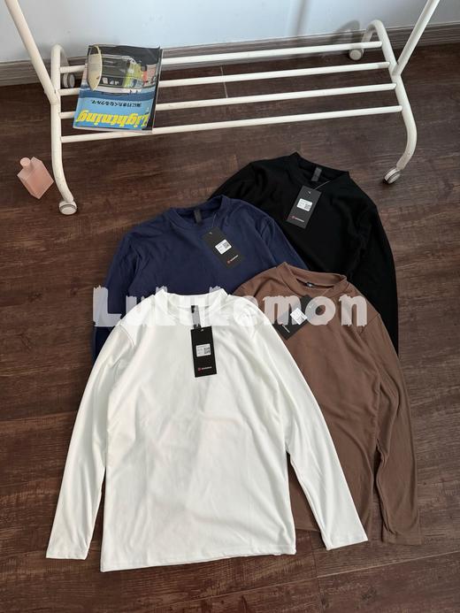 露露双面超细磨毛德绒面料WRAM-TEC 保暖科技刺绣打底衫 商品图0