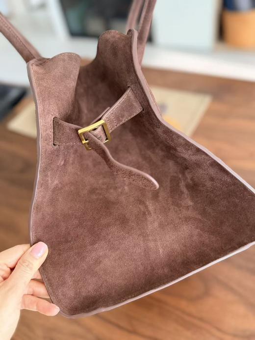 【奕虹定制，7天发货】静奢标杆RowMargau*15磨砂牛皮托特包~定制磨砂头层牛皮复刻YB柔中带韧!十年皮匠手工打磨 五金油边细节不输大千元品质!大容量又能装巨实用! 商品图12