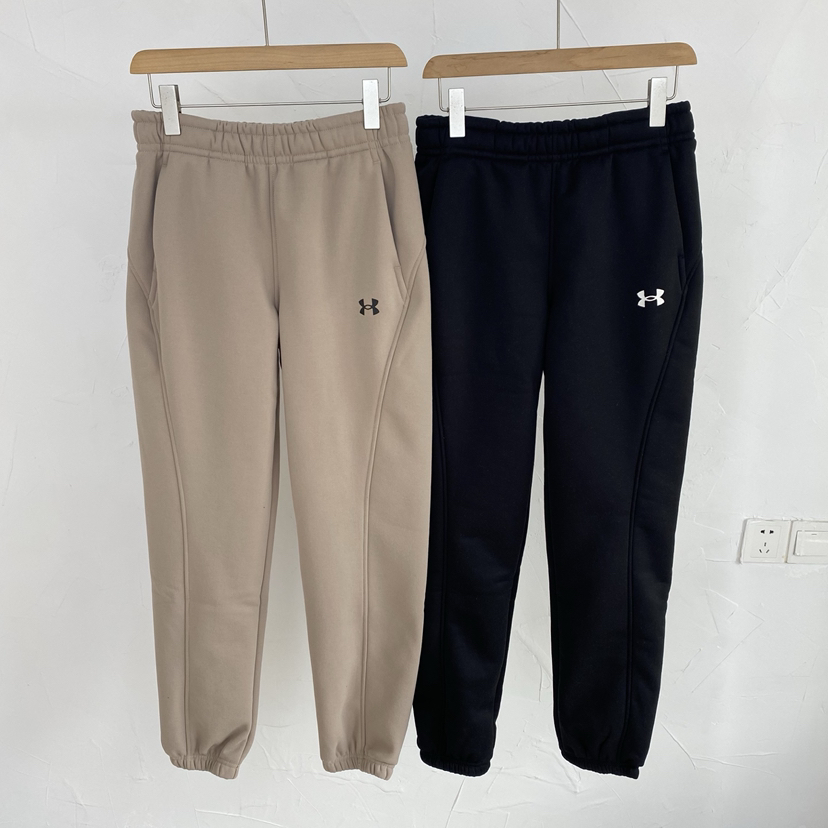 原单正品 UA安德玛冬季Bonded男士运动休闲裤，颜色：卡其色 黑色
尺码：M～XXL