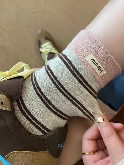 <曾小咸推荐> 可露丽复古中筒袜 日常价79/组 49.99/组！！！（一组五双）【预售款，预计3-15天发货】 商品图2