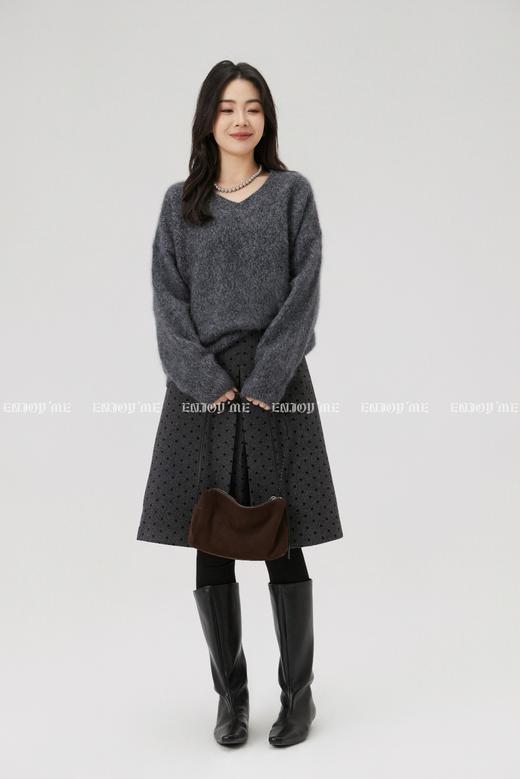 【门店同款】ENJOY冬季“暖冬知性”V领拉毛针织 168099729 商品图12