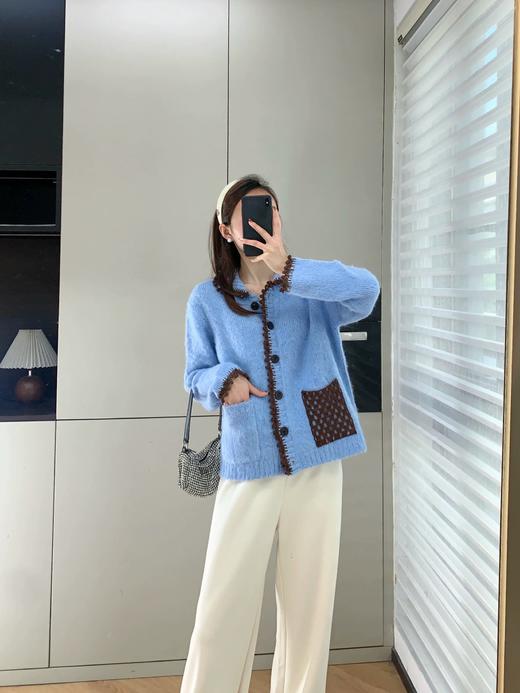 一店k （原厂纱线🧵自留款！）婴儿蓝色羊毛马海毛手工小绒球撞色针织开衫！25年复古上衣毛衣～拿捏秋冬感☃️ 奶fufu的超级温柔超级显白 商品图7